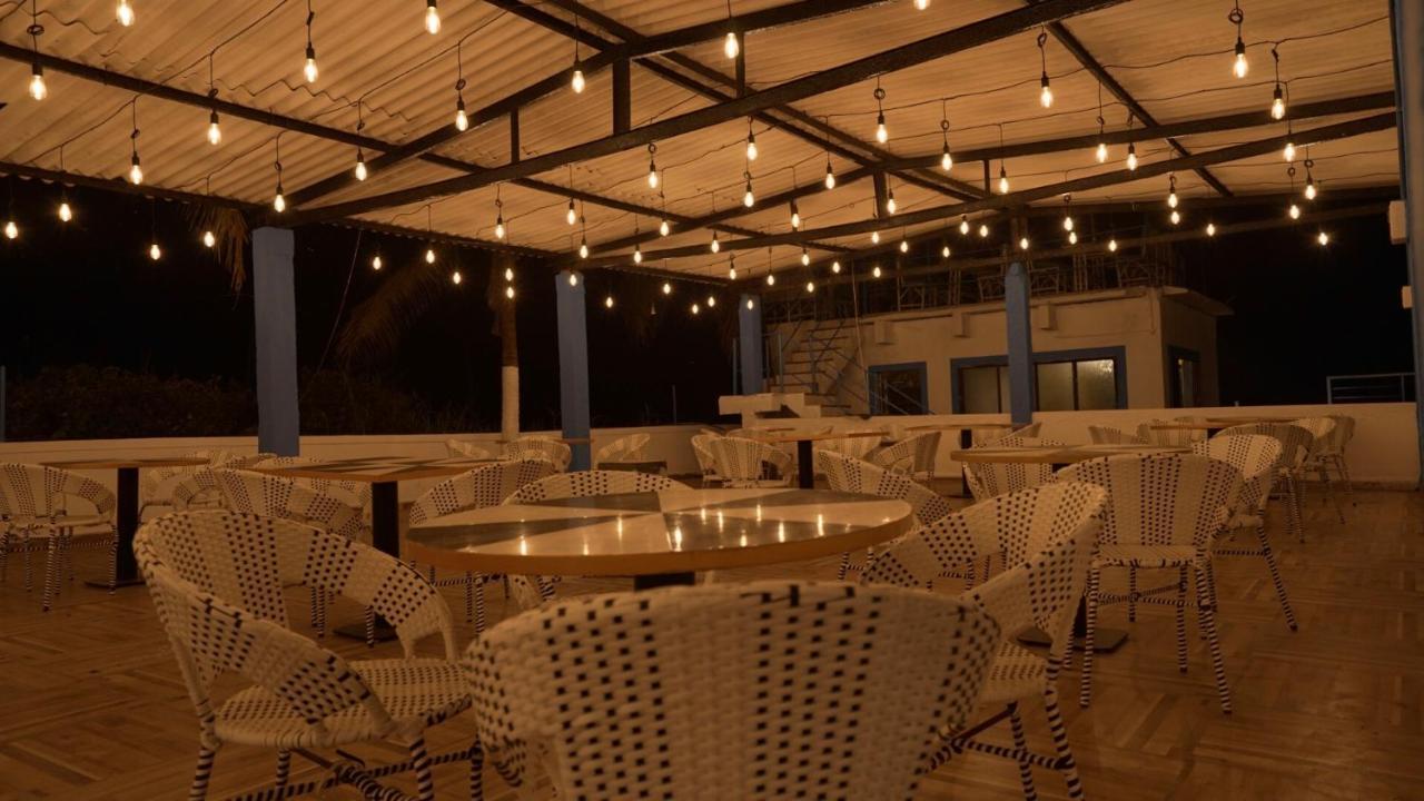 Santorini Vasai Resort Exterior photo